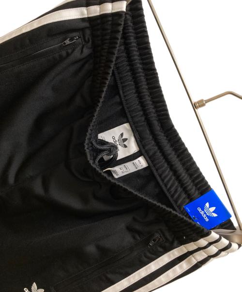 adidas（アディダス）adidas (アディダス) ファイヤーバード トラックパンツ ブラック サイズ:M 未使用品の古着・服飾アイテム