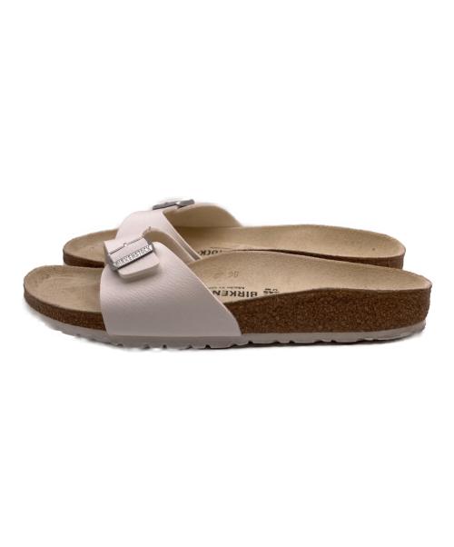 BIRKENSTOCK（ビルケンシュトック）BIRKENSTOCK (ビルケンシュトック) マドリッド 1ストラップサンダル ホワイト サイズ:24.5の古着・服飾アイテム