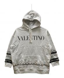 VALENTINO（ヴァレンティノ）の古着「フロントロゴ スパンコール フリンジデザイン プルオーバーパーカー」｜ホワイト