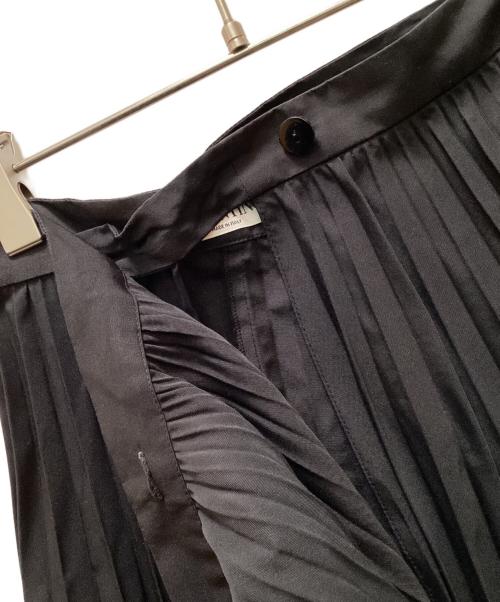 VALENTINO（ヴァレンティノ）VALENTINO (ヴァレンティノ) プリーツ加工ラップスカート ブラック サイズ:36の古着・服飾アイテム