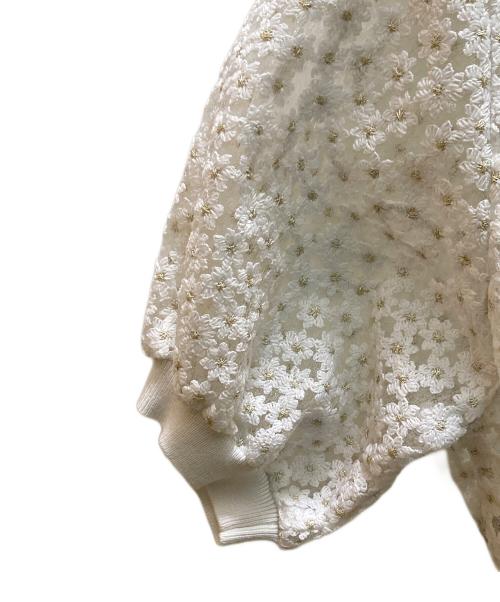 JUSGLITTY（ジャスグリッティー）JUSGLITTY (ジャスグリッティー) ミニブーケカーディガン ホワイト サイズ:2の古着・服飾アイテム