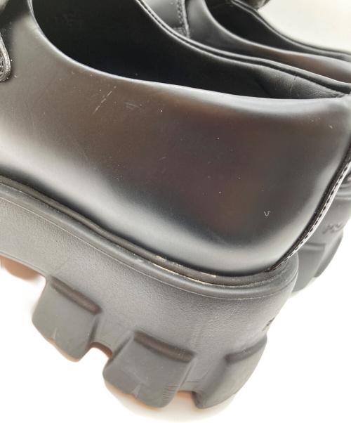 PRADA（プラダ）PRADA (プラダ) ブラッシュドレザー モノリス ローファー ブラック サイズ:36の古着・服飾アイテム