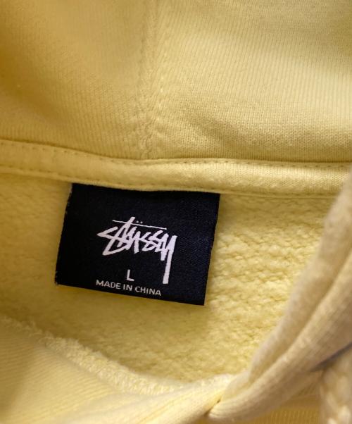 stussy（ステューシー）stussy (ステューシー) ロゴアップリケプルオーバーパーカー イエロー サイズ:Ⅼの古着・服飾アイテム