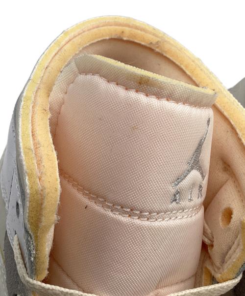NIKE（ナイキ）NIKE (ナイキ) エアジョーダン1 ミッド 