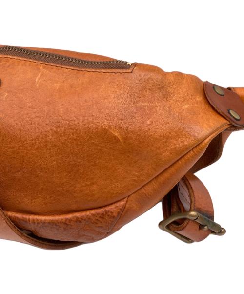 SLOW（スロウ）SLOW (スロウ) urbono ボディバッグ ブラウンの古着・服飾アイテム
