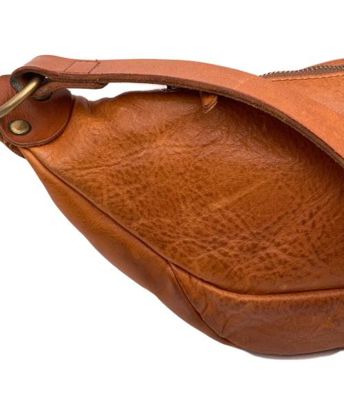 SLOW（スロウ）SLOW (スロウ) urbono ボディバッグ ブラウンの古着・服飾アイテム