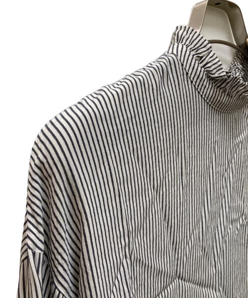 Spick and Span（スピック＆スパン）Spick and Span (スピック＆スパン) フリルカラーストライプシャツ ホワイト×ネイビー サイズ:表記無しの古着・服飾アイテム