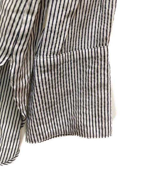 Spick and Span（スピック＆スパン）Spick and Span (スピック＆スパン) フリルカラーストライプシャツ ホワイト×ネイビー サイズ:表記無しの古着・服飾アイテム