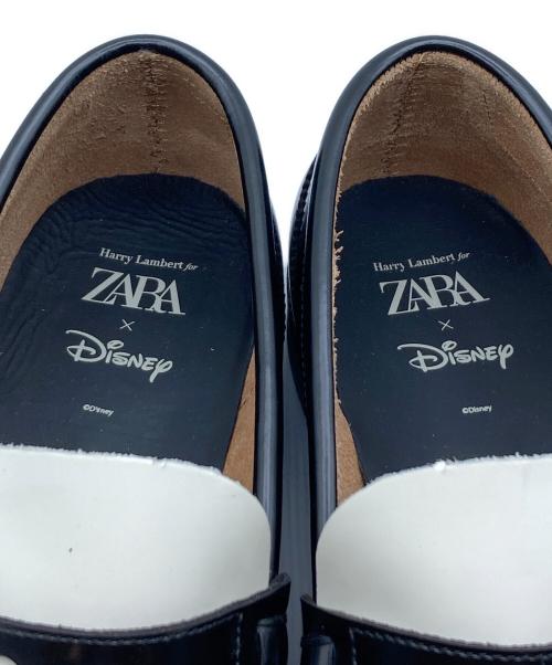 ZARA（ザラ）ZARA (ザラ) Disney (ディズニー) Harry Lambert (ハリー・ランバート) コラボコインローファー ブラック×ホワイト サイズ:45の古着・服飾アイテム