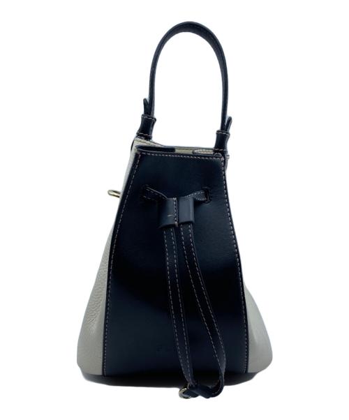FURLA（フルラ）FURLA (フルラ) ミアステラ ミニバケット ブラック×ホワイトの古着・服飾アイテム