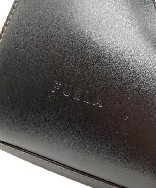 FURLA（フルラ）FURLA (フルラ) ミアステラ ミニバケット ブラック×ホワイトの古着・服飾アイテム