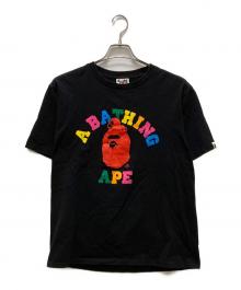 A BATHING APE（アベイシングエイプ）の古着「レインボーロゴプリントTシャツ」｜ブラック
