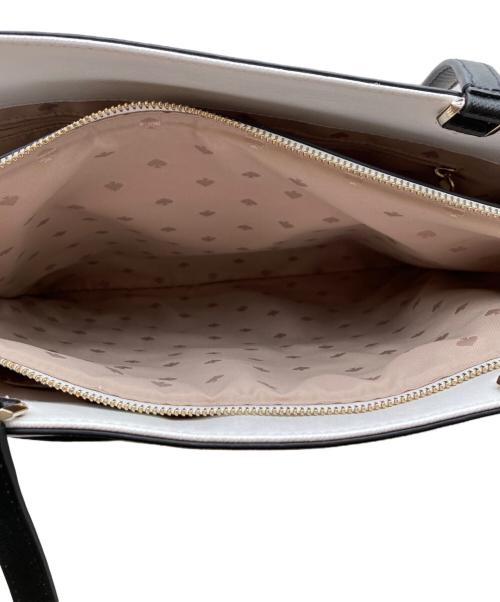 Kate Spade（ケイトスペード）Kate Spade (ケイトスペード) ステイシー カラーブロック ラップトップ トートバッグ ベージュ×ホワイトの古着・服飾アイテム
