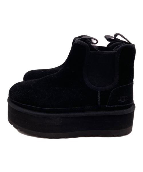 UGG（アグ）UGG (アグ) ニューメル プラットフォーム チェルシー ブラック サイズ:24の古着・服飾アイテム