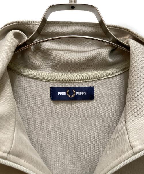 FRED PERRY（フレッドペリー）FRED PERRY (フレッドペリー) トラックジャケット ベージュ サイズ:Ⅼの古着・服飾アイテム
