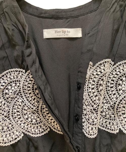 HER LIP TO（ハーリップトゥ）Her lip to (ハーリップトゥ) スカラレースドレスワンピース ブラック×ホワイト サイズ:Sの古着・服飾アイテム