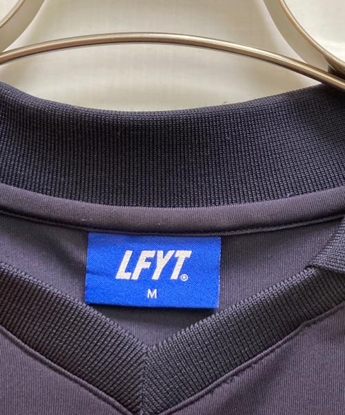 LFYT（エルエフワイティー）LFYT (エルエフワイティー) CHAMPIONSHIP L/S SOCCER JERSEY ネイビー サイズ:Mの古着・服飾アイテム