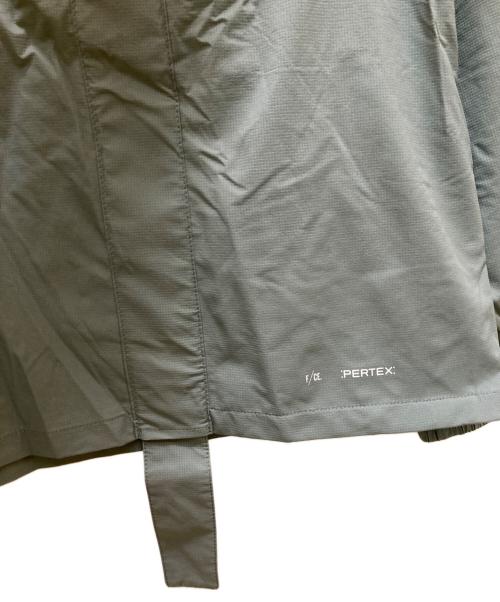 F/CE.（エフシーイー）F/CE. (エフシーイー) パラシュートプルオーバーシャツ グレー サイズ:L 未使用品の古着・服飾アイテム
