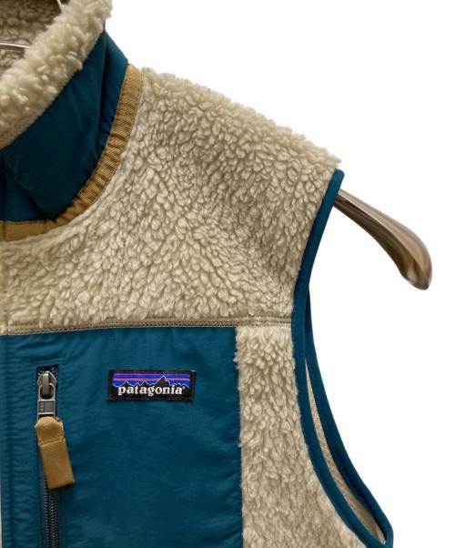 Patagonia（パタゴニア）Patagonia (パタゴニア) クラシックレトロX ボアフリースベスト ベージュ×グリーン サイズ:Ｓの古着・服飾アイテム