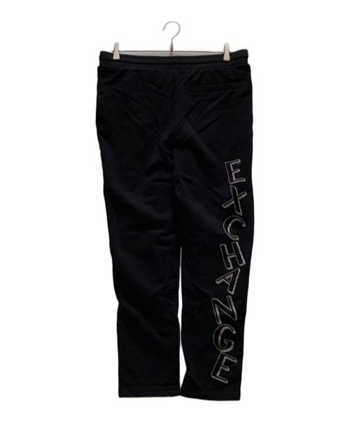 ARMANI EXCHANGE（アルマーニ エクスチェンジ）ARMANI EXCHANGE (アルマーニ エクスチェンジ) ロゴプリントスウェットパンツ ブラック サイズ:mの古着・服飾アイテム