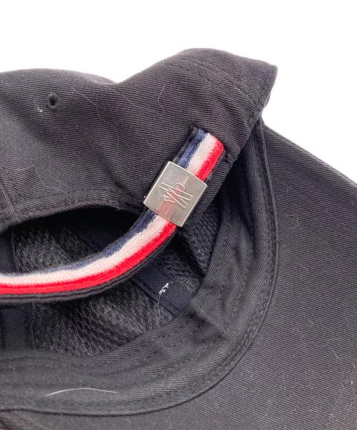 MONCLER（モンクレール）MONCLER (モンクレール) ロゴパッチベースボールキャップ ブラックの古着・服飾アイテム
