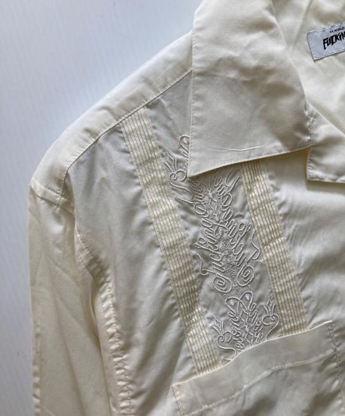 FUCKING AWESOME（ファッキンオーサム）Fucking Awesome (ファッキンオーサム) キューバシャツ アイボリー サイズ:Sの古着・服飾アイテム