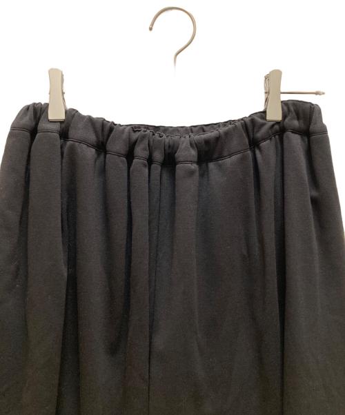 COMME des GARCONS COMME des GARCONS（コムデギャルソン コムデギャルソン）COMME des GARCONS COMME des GARCONS (コムデギャルソン コムデギャルソン) アシメントリーイージースカート ブラック サイズ:Sの古着・服飾アイテム