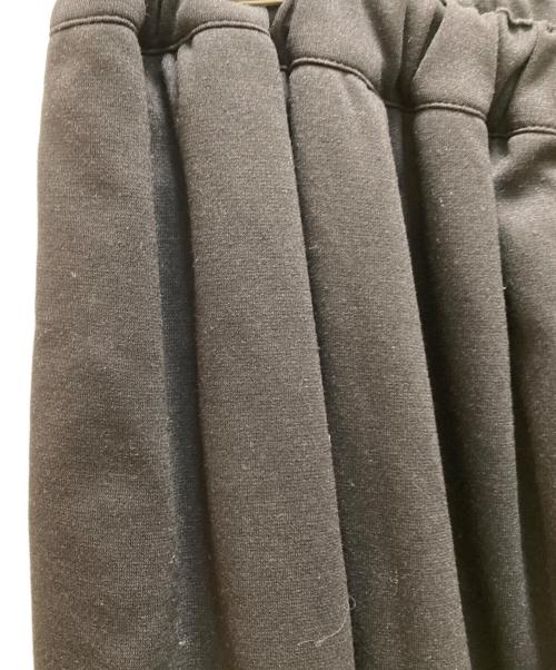 COMME des GARCONS COMME des GARCONS（コムデギャルソン コムデギャルソン）COMME des GARCONS COMME des GARCONS (コムデギャルソン コムデギャルソン) アシメントリーイージースカート ブラック サイズ:Sの古着・服飾アイテム
