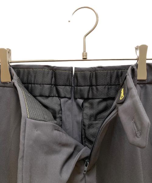 PT TORINO（ピーティートリノ）PT TORINO (ピーティートリノ) ALPHA テーパードパンツ グレー サイズ:44の古着・服飾アイテム