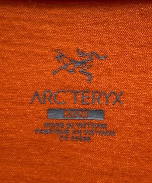 ARC'TERYX（アークテリクス）ARC'TERYX (アークテリクス) ペリオン ポロシャツ オレンジ サイズ:Mの古着・服飾アイテム