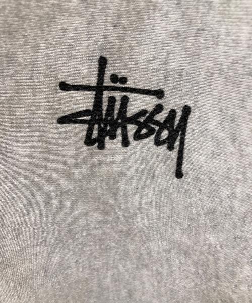 stussy（ステューシー）stussy (ステューシー) ロゴプリントプルオーバーパーカー グレー サイズ:XLの古着・服飾アイテム