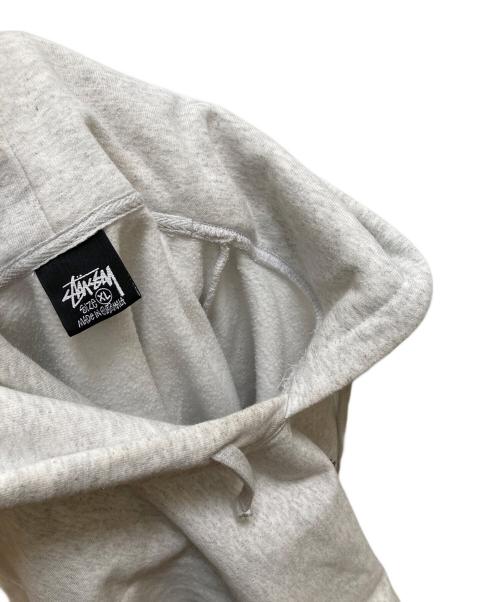 stussy（ステューシー）stussy (ステューシー) ロゴプリントプルオーバーパーカー グレー サイズ:XLの古着・服飾アイテム