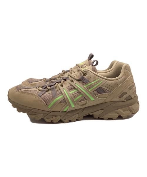 asics（アシックス）asics (アシックス) GEL-NIMBUS 9 ローカットスニーカー ベージュ サイズ:26.5の古着・服飾アイテム