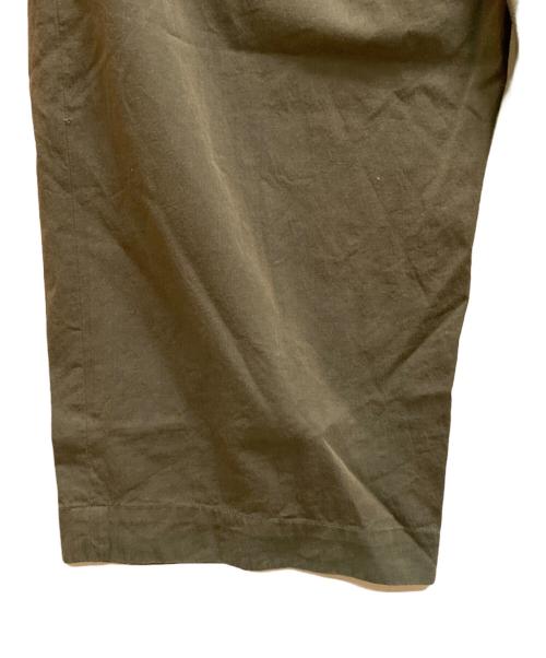 MARKA（マーカ）MARKA (マーカ) 2タックストレートフィットイージーパンツ カーキ サイズ:3の古着・服飾アイテム