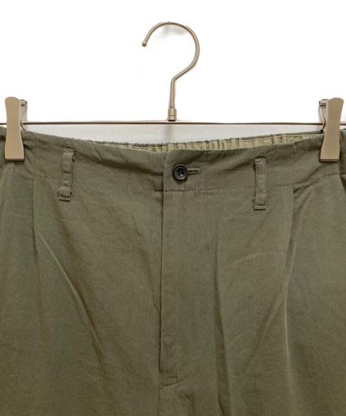 MARKA（マーカ）MARKA (マーカ) 2タックストレートフィットイージーパンツ カーキ サイズ:3の古着・服飾アイテム