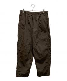 BURLAP OUTFITTER（バーラップアウトフィッター）の古着「2タックナイロンイージーパンツ」｜カーキ