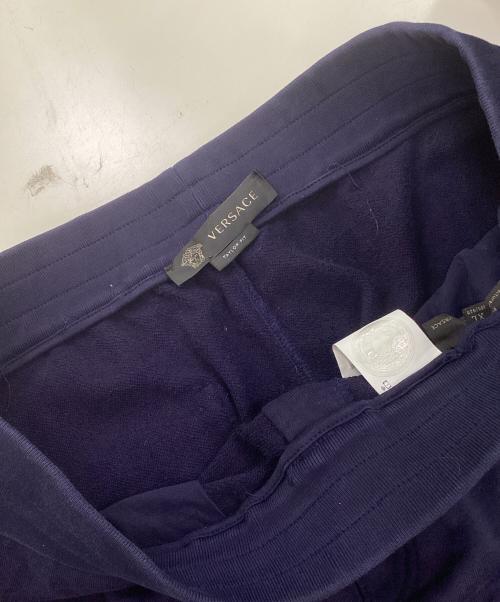 VERSACE（ヴェルサーチェ）VERSACE (ヴェルサーチェ) メデューサ刺繍スウェットパンツ ネイビー サイズ:XLの古着・服飾アイテム