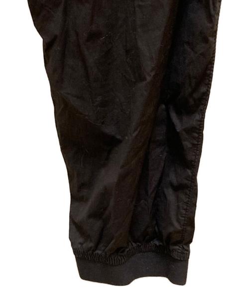 STONE ISLAND（ストーンアイランド）STONE ISLAND (ストーンアイランド) ストレッチ ガーメントダイ テーパードパンツ ブラック サイズ:w31の古着・服飾アイテム