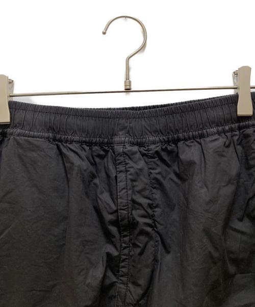 STONE ISLAND（ストーンアイランド）STONE ISLAND (ストーンアイランド) ストレッチ ガーメントダイ テーパードパンツ ブラック サイズ:w31の古着・服飾アイテム