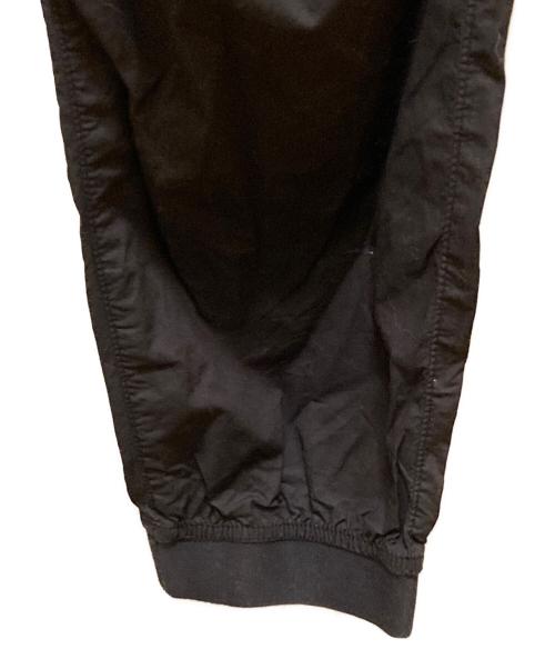 STONE ISLAND（ストーンアイランド）STONE ISLAND (ストーンアイランド) ストレッチ ガーメントダイ テーパードパンツ ブラック サイズ:w31の古着・服飾アイテム