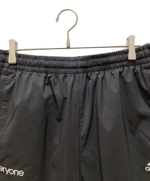 adidas（アディダス）adidas (アディダス) everyone (エブリワン) TRACK PANT ブラック サイズ:L 未使用品の古着・服飾アイテム
