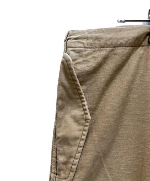 CANTATE（カンタータ）CANTATE (カンタータ) サルファー バック サテンM-51パンツ ベージュの古着・服飾アイテム