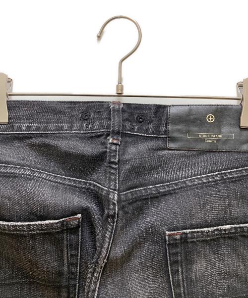 STONE ISLAND（ストーンアイランド）STONE ISLAND (ストーンアイランド) S.Iプリント デニムパンツ ブラック サイズ:w31の古着・服飾アイテム