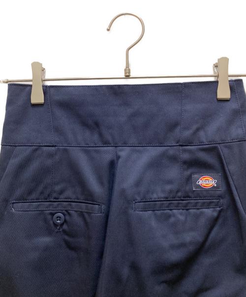 FRAY ID（フレイ アイディー）FRAY ID (フレイ アイディー) Dickies (ディッキーズ) ツータックワイドツイルパンツ ネイビーの古着・服飾アイテム
