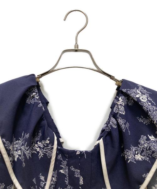 Snidel（スナイデル）Snidel (スナイデル) ラッフルカラープリントワンピース ネイビー×ホワイト サイズ:1の古着・服飾アイテム