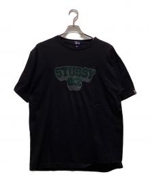 stussy（ステューシー）の古着「ロゴアップリケTシャツ」｜ブラック