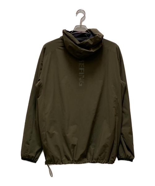 BRIEFING（ブリーフィング）BRIEFING (ブリーフィング) ロゴプリントウィンドフーディー オリーブ サイズ:Lの古着・服飾アイテム