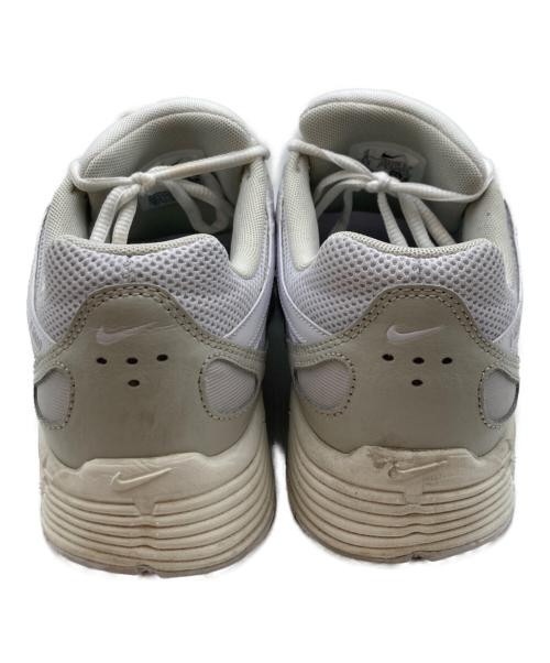 NIKE（ナイキ）NIKE (ナイキ) ローカットスニーカー ホワイト サイズ:28の古着・服飾アイテム
