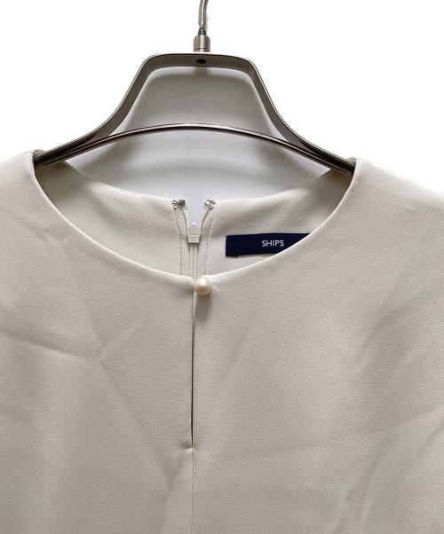 SHIPS（シップス）SHIPS (シップス) アセテート混 ペプラム デザイン ワンピース ホワイト サイズ:38の古着・服飾アイテム