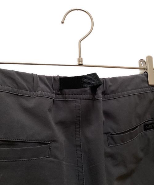 GRAMICCI（グラミチ）GRAMICCI (グラミチ) URBAN RESEARCH (アーバンリサーチ) 別注モリー ストレッチ パンツ グレー サイズ:Mの古着・服飾アイテム